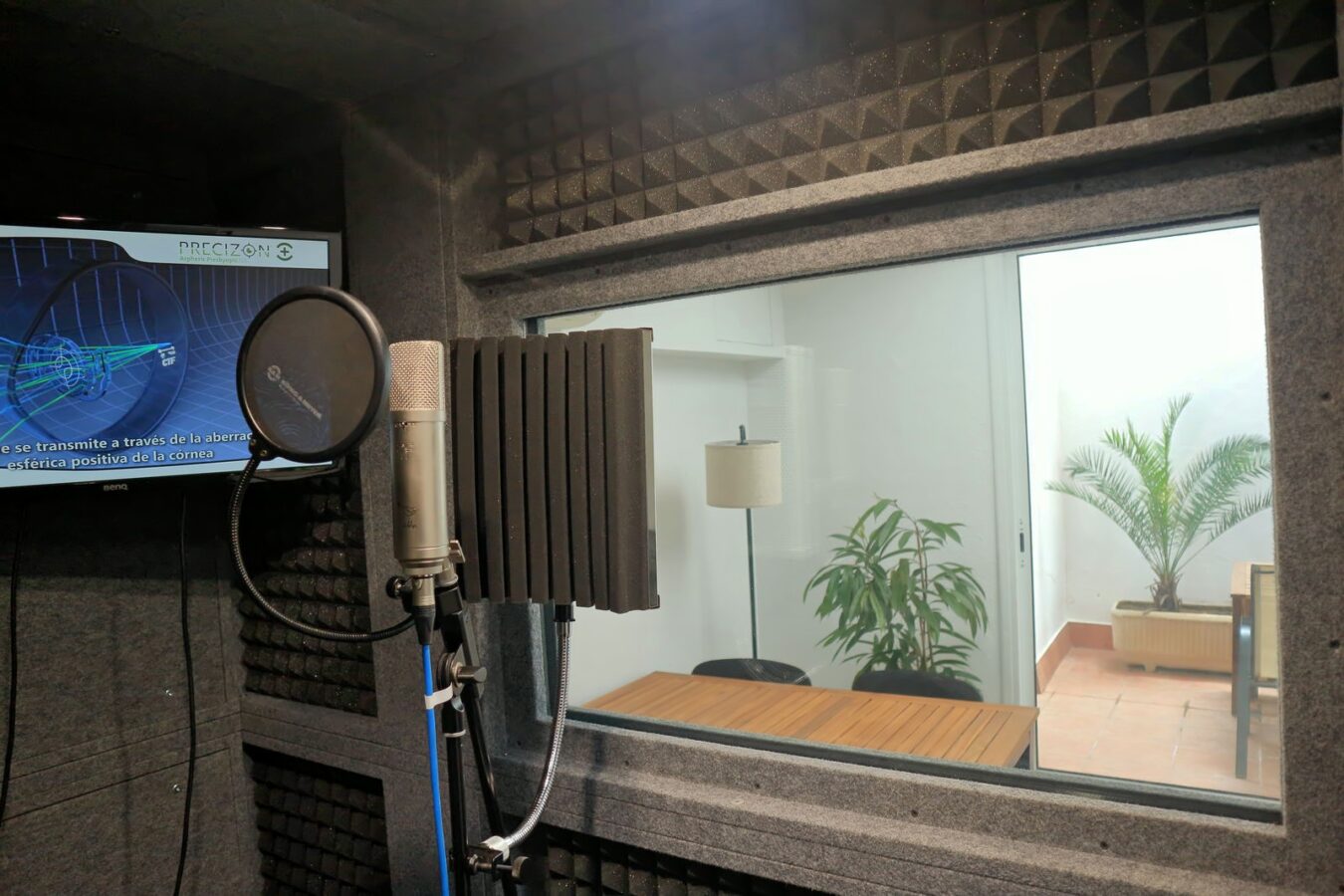 Grabacion de locuciones en estudio de grabacion ONASOUND Barcelona